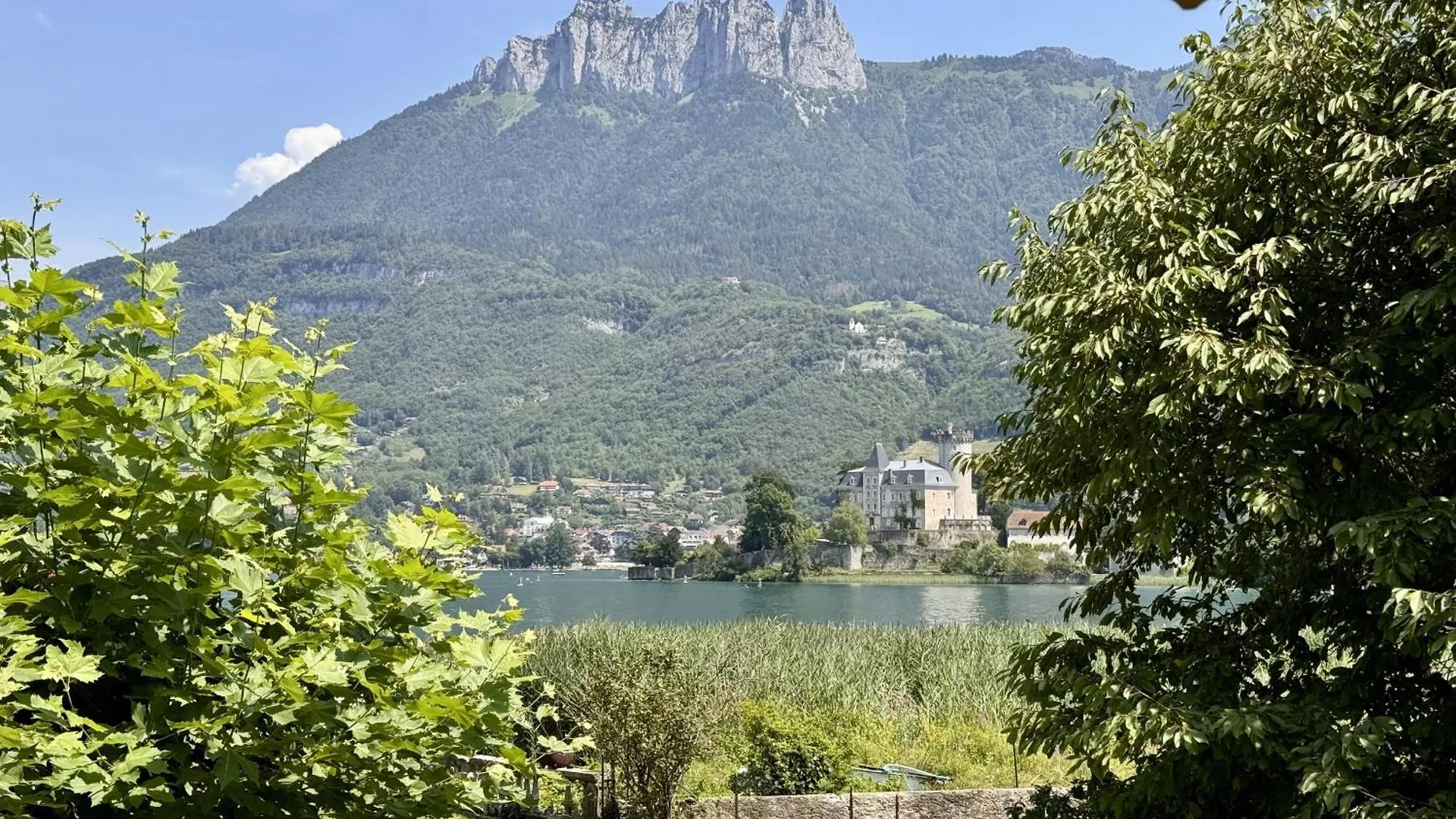Studio La Baie Des Voiles Vue Lac Et Montagne Duingt France